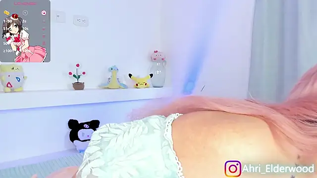 Snapshot of Ahri_Elderwood chatting on 12/29/24, 06:24 Ahri Elderwood online show from 12/29/24, 06:24