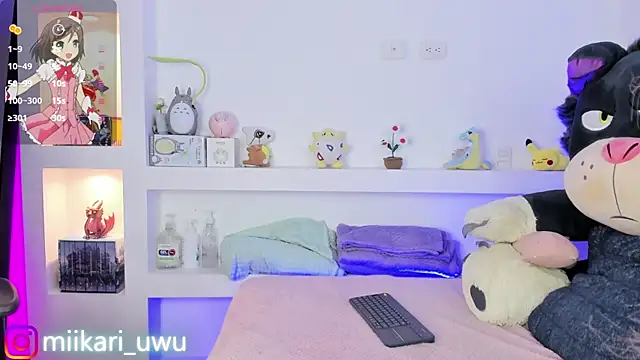 Snapshot of Ahri_Elderwood chatting on 01/23/25, 03:05 Ahri Elderwood online show from 01/23/25, 03:05