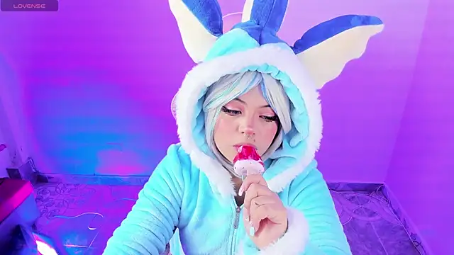 Ahri Elderwood online show from 09/22/25, 05:09