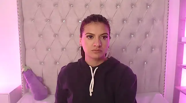 Abril Squirt online show from 02/20/25, 09:11