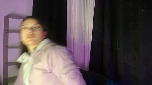 Abril Squirt online show from 09/15/25, 05:51