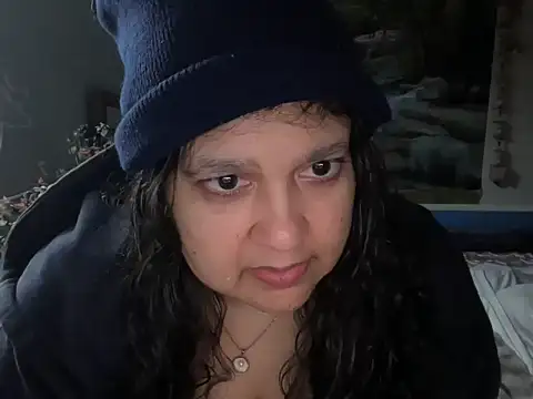 MelanieFawker online show from 10/02/25, 02:02