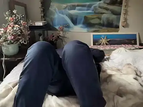 MelanieFawker online show from 10/25/25, 03:07