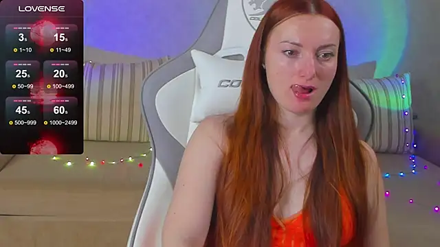 Snapshot of FlamyGold chatting on 11/11/25, 11:49 FlamyGold online show from 11/11/25, 11:49