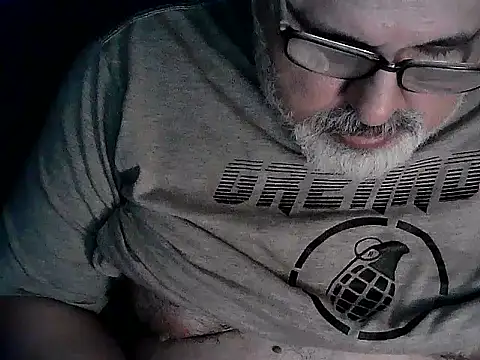 Snapshot of cashot58 chatting on 10/13/25, 05:13 cashot58 online show from 10/13/25, 05:13