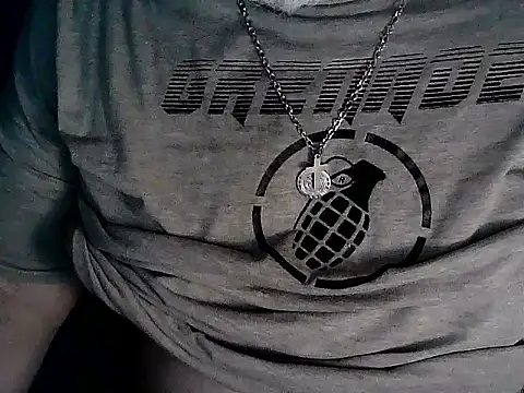 Snapshot of cashot58 chatting on 10/16/25, 03:35 cashot58 online show from 10/16/25, 03:35