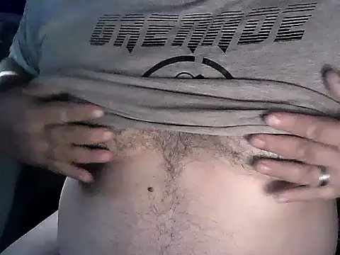 Snapshot of cashot58 chatting on 12/20/25, 11:17 cashot58 online show from 12/20/25, 11:17