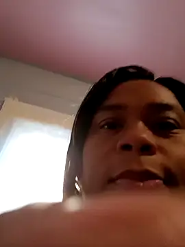 Snapshot of pinkpassionpleaser chatting on 12/22/24, 06:59 pinkpassionpleaser online show from 12/22/24, 06:59