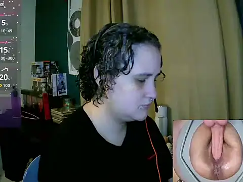 lolalicious 758 online show from 05/13/26, 11:55