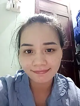 Ngoc-Trinh online show from 12/14/24, 06:02