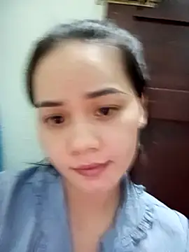 Ngoc-Trinh online show from 01/05/25, 06:13