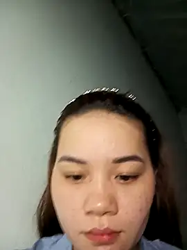 Ngoc-Trinh online show from 02/19/25, 04:11