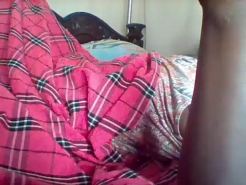 missarpie online show from 10/31/25, 01:17