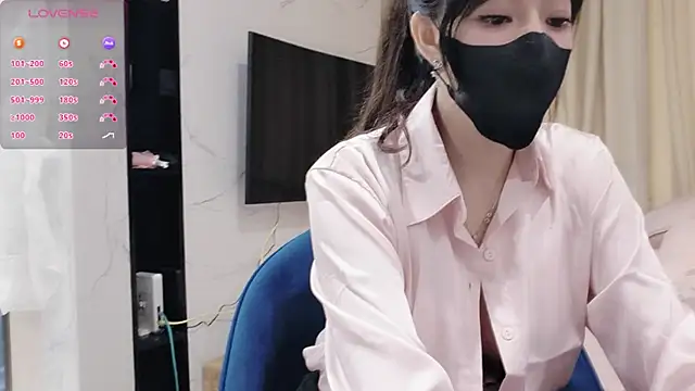 Snapshot of TuyetNhi2k6 chatting on 01/17/25, 02:39 TuyetNhi2k6 online show from 01/17/25, 02:39