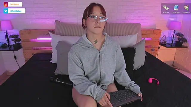 Snapshot of sofi_bakerr chatting on 02/24/25, 05:53 sofi bakerr online show from 02/24/25, 05:53