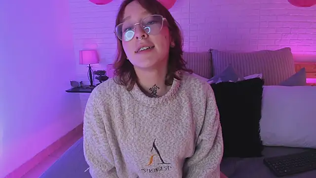 Snapshot of sofi_bakerr chatting on 03/04/25, 11:40 sofi bakerr online show from 03/04/25, 11:40