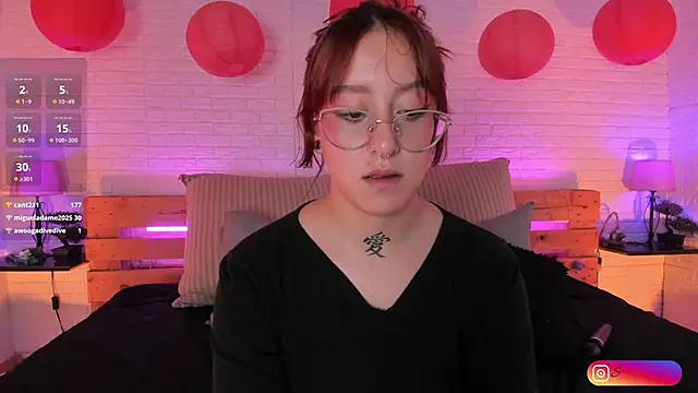 Snapshot of sofi_bakerr chatting on 03/18/25, 02:48 sofi bakerr online show from 03/18/25, 02:48