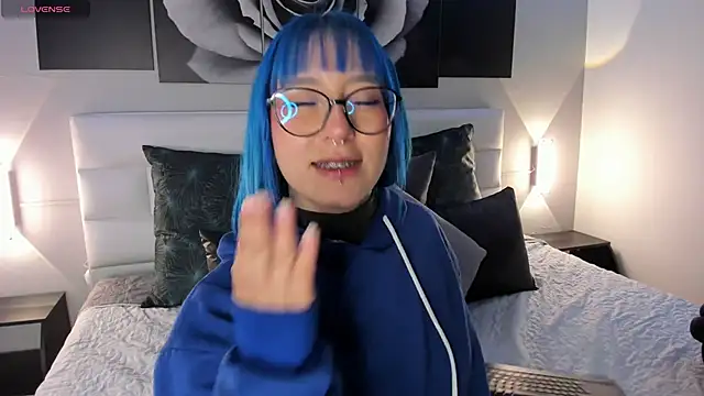 Snapshot of sofi_bakerr chatting on 09/22/25, 11:34 sofi bakerr online show from 09/22/25, 11:34