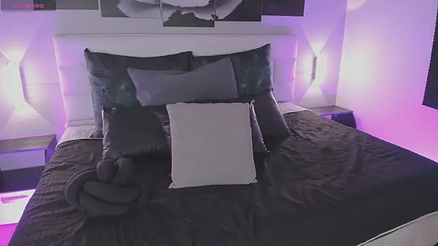 Snapshot of sofi_bakerr chatting on 10/24/25, 11:39 sofi bakerr online show from 10/24/25, 11:39