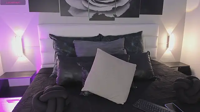 Snapshot of sofi_bakerr chatting on 10/28/25, 11:36 sofi bakerr online show from 10/28/25, 11:36