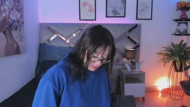 sofi bakerr online show from 05/21/26, 11:39