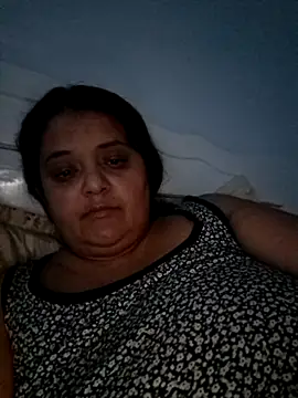 Snapshot of sarahhh1987 chatting on 11/07/25, 02:28 sarahhh1987 online show from 11/07/25, 02:28