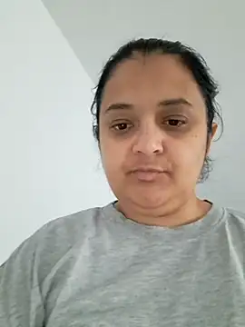 Snapshot of sarahhh1987 chatting on 11/21/25, 09:41 sarahhh1987 online show from 11/21/25, 09:41