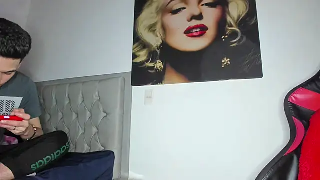 Snapshot of guy_master chatting on 12/06/24, 11:03 guy master online show from 12/06/24, 11:03