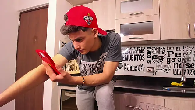 Snapshot of guy_master chatting on 01/07/25, 06:59 guy master online show from 01/07/25, 06:59