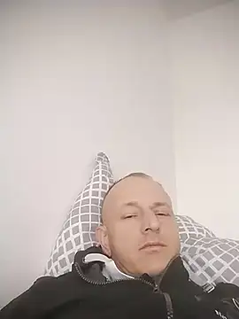 Snapshot of Singlepennis chatting on 03/23/25, 09:10 Singlepennis online show from 03/23/25, 09:10