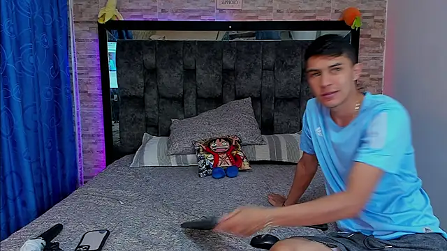 Snapshot of Juva___ chatting on 02/23/25, 10:53 Juva online show from 02/23/25, 10:53