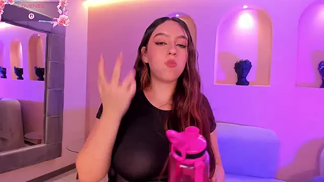 Snapshot of BellaRose_X chatting on 02/20/25, 07:12 BellaRose X online show from 02/20/25, 07:12