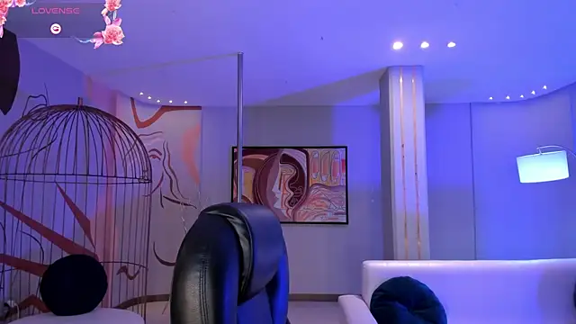 Snapshot of BellaRose_X chatting on 03/06/25, 06:30 BellaRose X online show from 03/06/25, 06:30