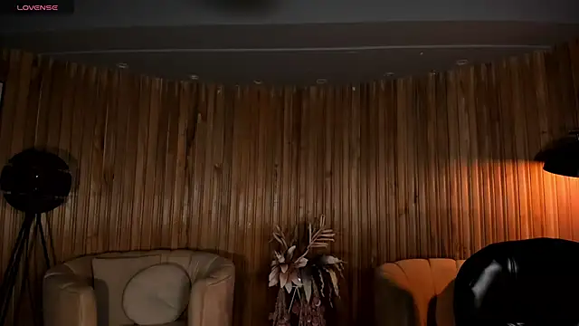 ViolettHansson online show from 09/18/25, 07:27