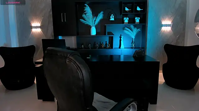 ViolettHansson online show from 10/03/25, 06:27