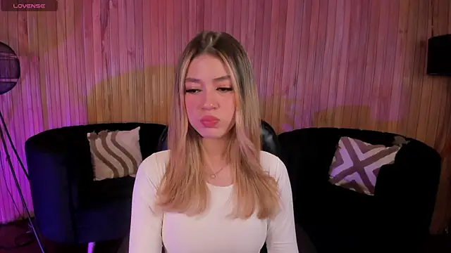 ViolettHansson online show from 01/08/26, 06:32