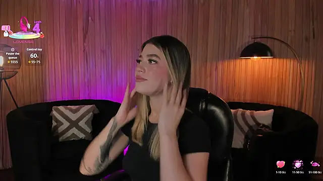 ViolettHansson online show from 02/24/26, 06:17