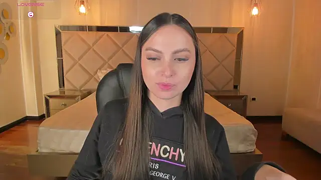 AliceHarper  online show from 02/18/25, 10:16