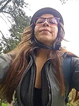 Snapshot of mmmVirginia chatting on 11/24/25, 03:12 mmmVirginia online show from 11/24/25, 03:12