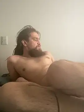 Snapshot of feetlover3611 chatting on 12/17/24, 01:38 feetlover3611 online show from 12/17/24, 01:38