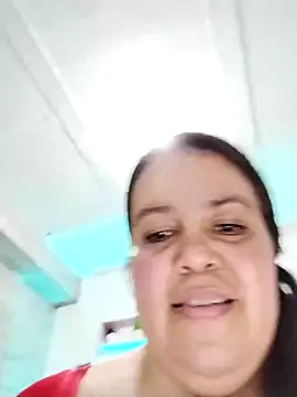 Snapshot of lunanataly chatting on 01/09/25, 01:39 lunanataly online show from 01/09/25, 01:39