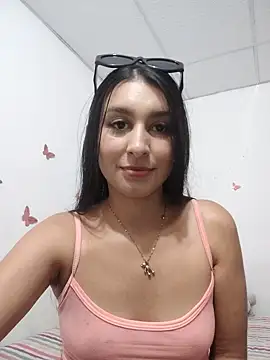 Alyson0001 online show from 07/04/26, 07:53