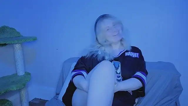 Glitch Witch online show from 07/04/26, 05:35