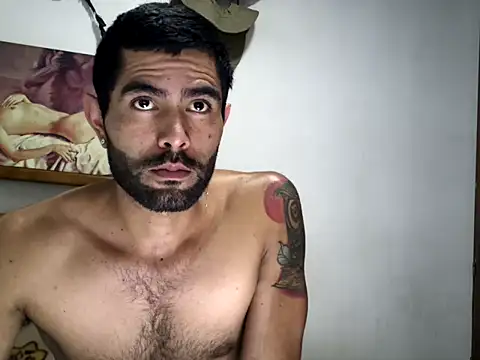 hideonbush051 online show from 10/29/25, 04:31