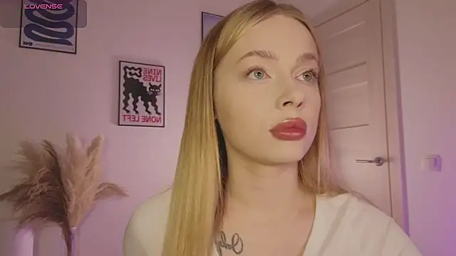  MayShy  online show from 03/18/25, 09:53