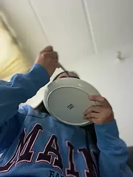 Salome golvert online show from 02/18/25, 09:20