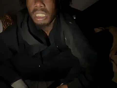 SlimeCrownzOut5 online show from 11/27/25, 01:24