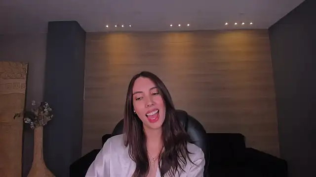 Snapshot of AnaisNin chatting on 02/07/25, 05:51 AnaisNin online show from 02/07/25, 05:51