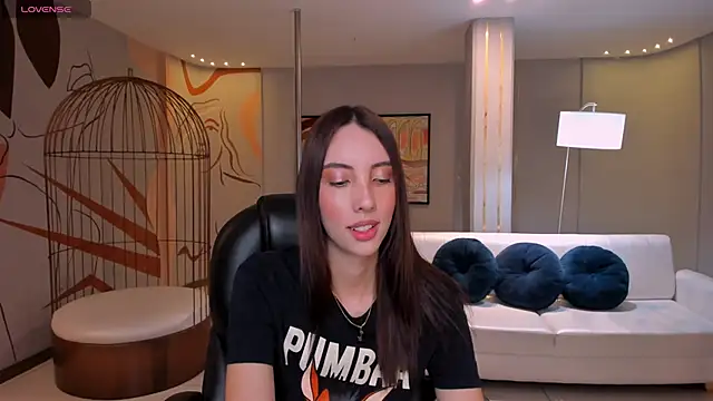 Snapshot of AnaisNin chatting on 02/18/25, 12:17 AnaisNin online show from 02/18/25, 12:17