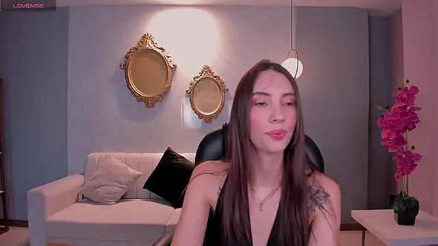 Snapshot of AnaisNin chatting on 02/23/25, 04:57 AnaisNin online show from 02/23/25, 04:57